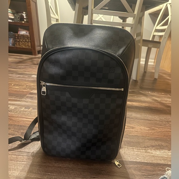 Louis Vuitton graphite Michael backpack NV2 - Picture 1 of 6